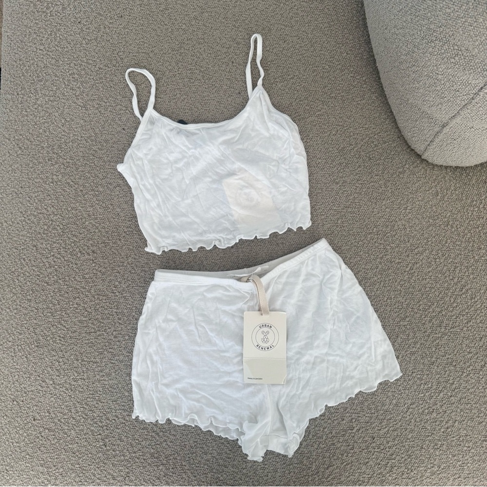 Urban Renewal XS White Lettuce Edge Cami Crop Top & Shorts Set NWT Loungewear